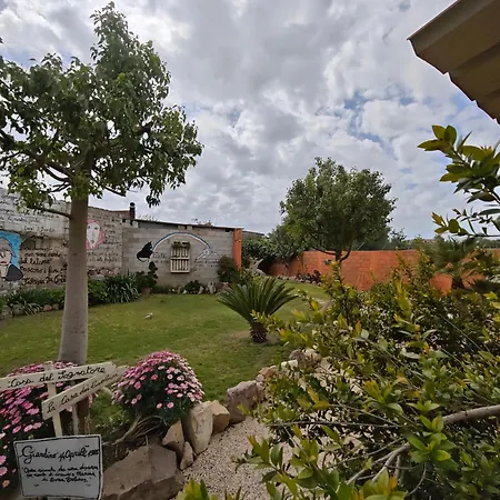 Couette-café Domu Delunas Giba