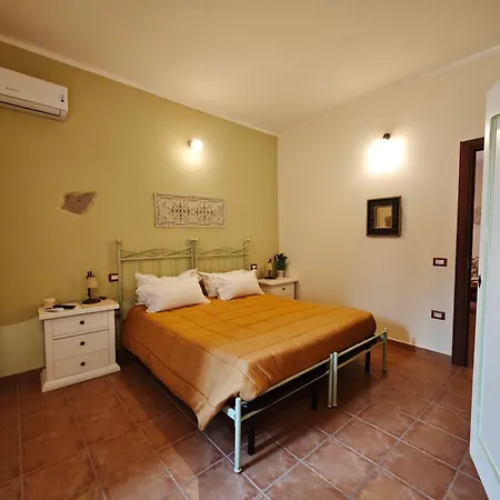 Domu Delunas Bed and Breakfast Giba