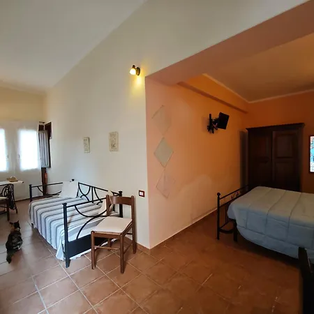 Domu Delunas Bed and Breakfast