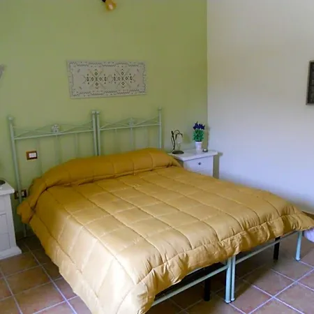 Domu Delunas Bed and Breakfast