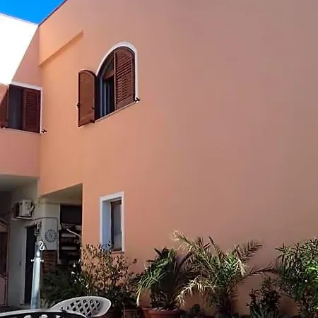 Bed and Breakfast Domu Delunas 3*