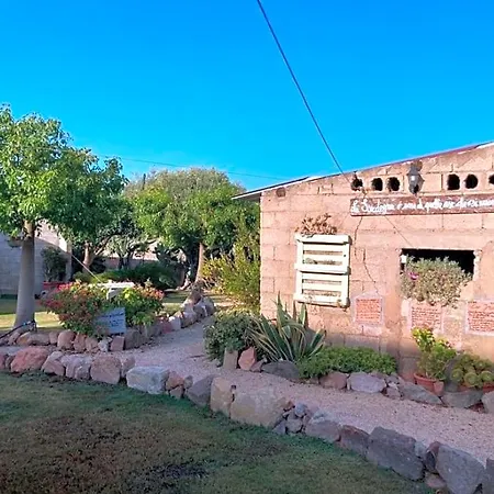 Bed & Breakfast Domu Delunas 3*
