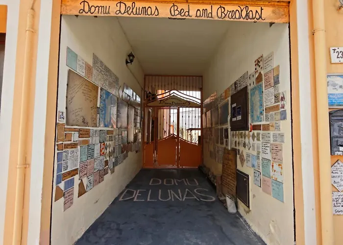 住宿加早餐酒店 Domu Delunas Giba